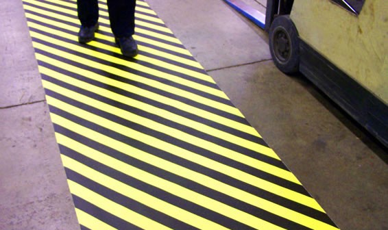 Advarselsmærkningstape HAZARD