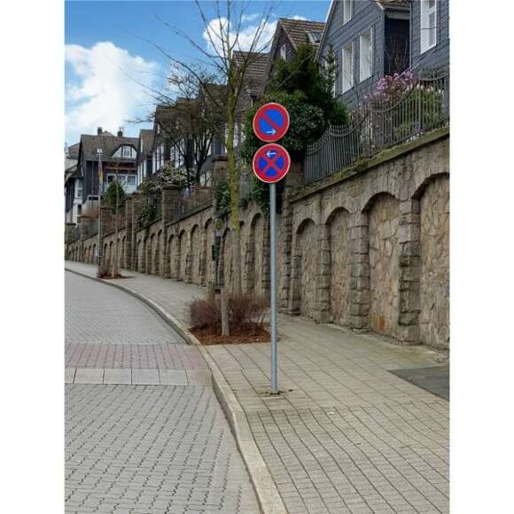 Betonfundament Schilderpfosten