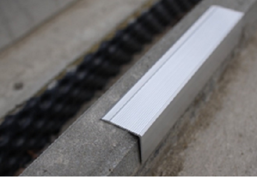 Stufenkantenmarkierungen Aluminium