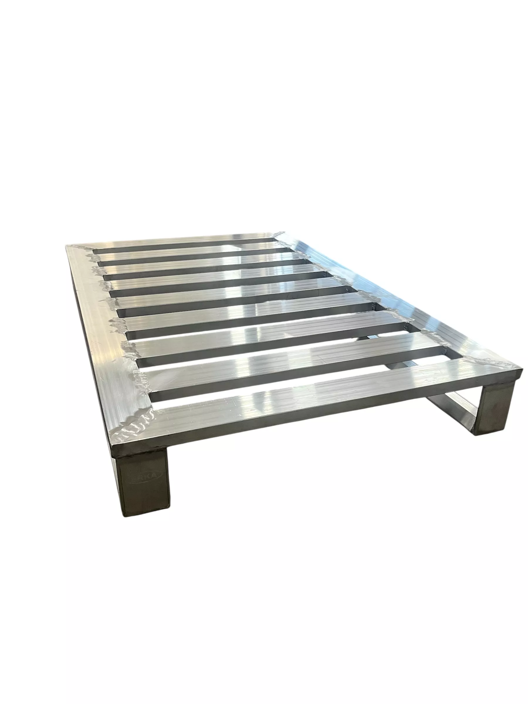 Metallpaletten aus Aluminium & Stahl