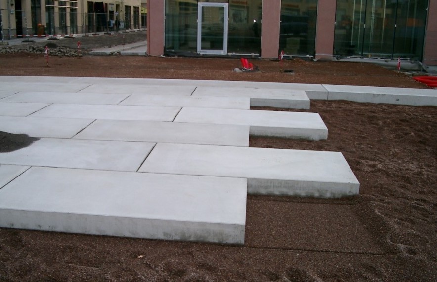 große Betonplatten