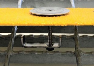 Fluchtwegmarkierung für Gitterroste