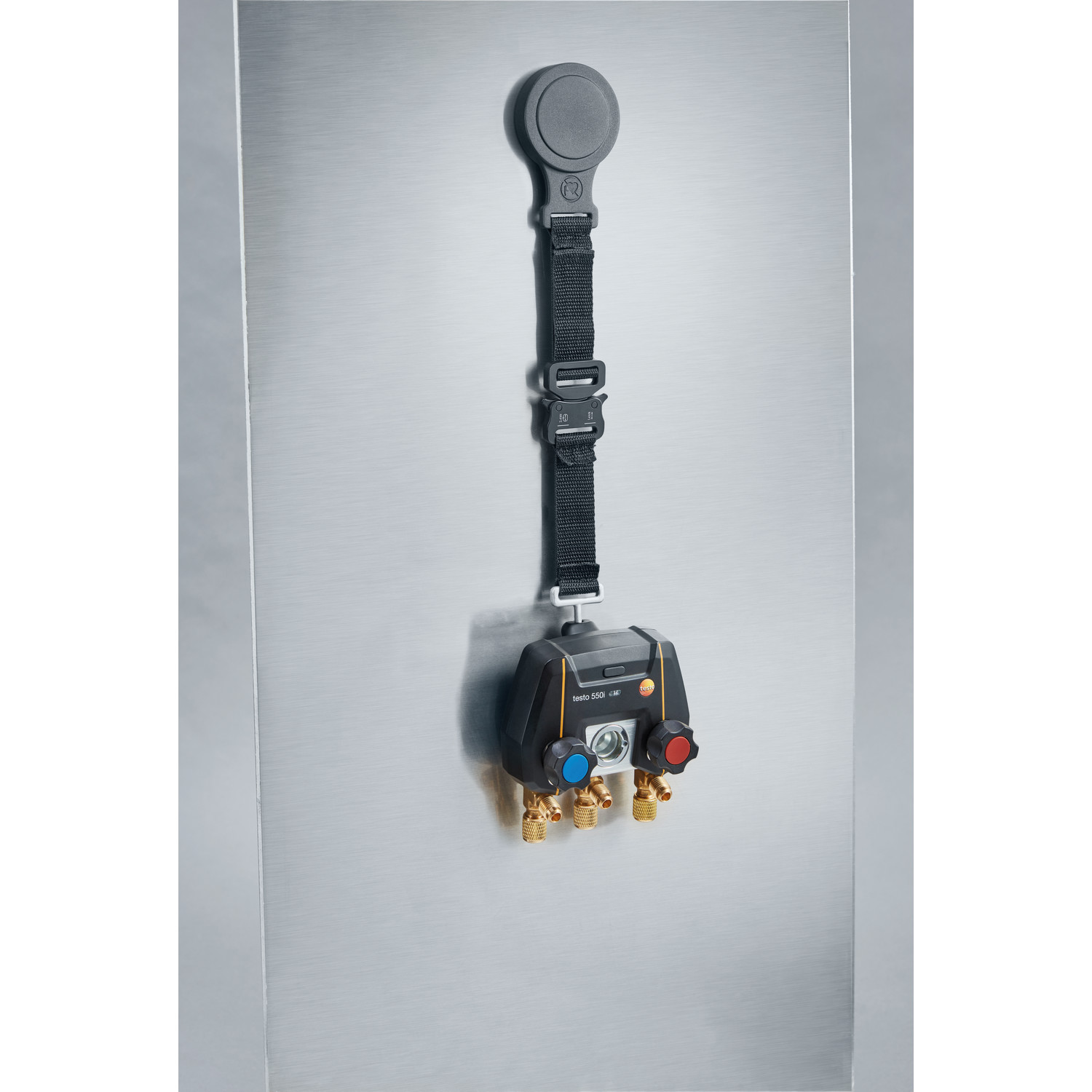 App-gesteuerte digitale Monteurhilfe testo 550i mit Bluetooth und 2-Wege Ventilblock