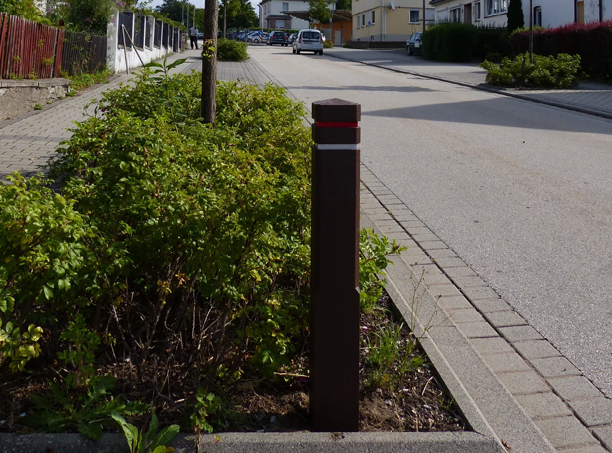 Poller mit Diamantkopf aus Recycling-Kunststoff