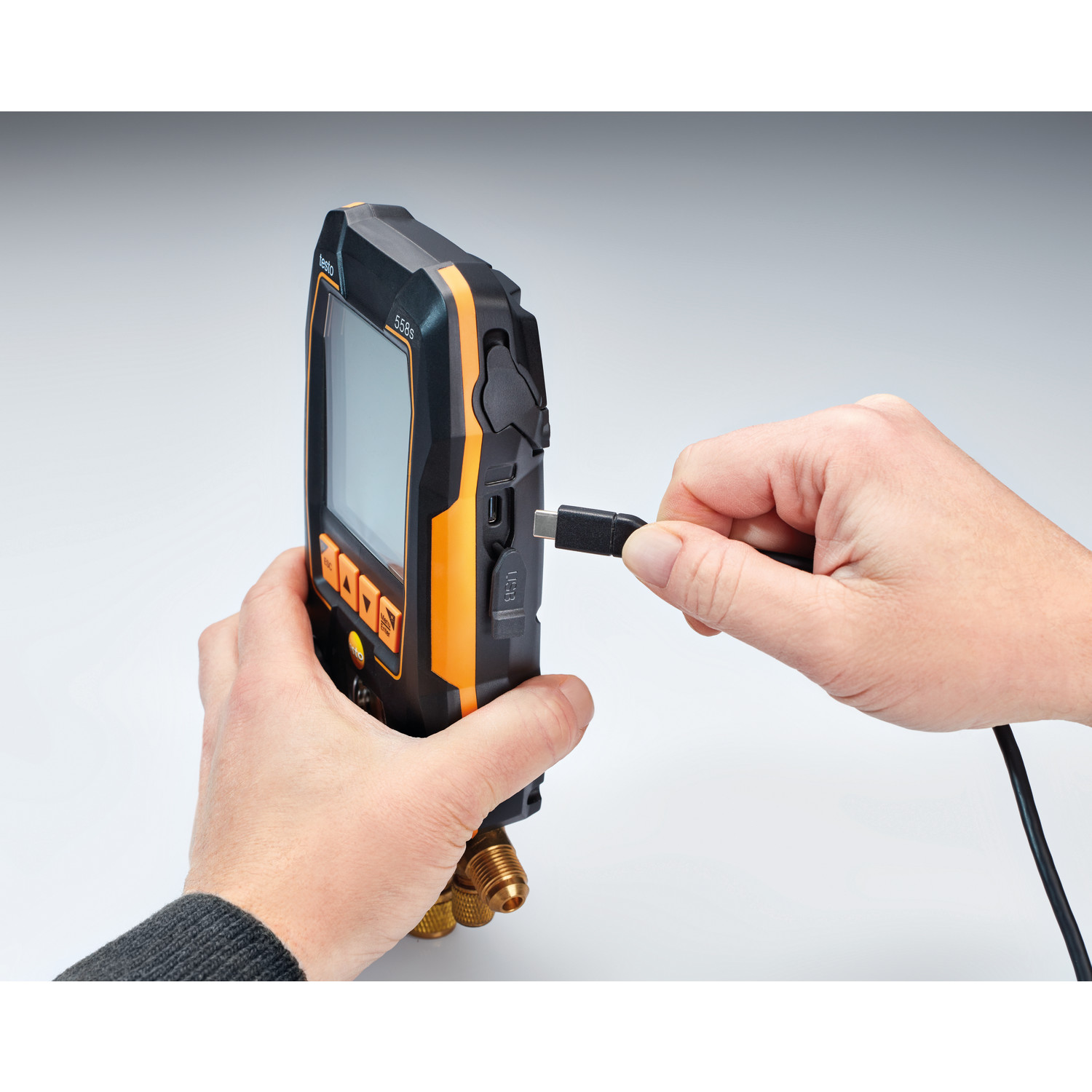 Digitale Monteurhilfe testo 558s mit 4-Wege-Ventilblock und Touchscreen (Art.-Nr. 0564 5581)
