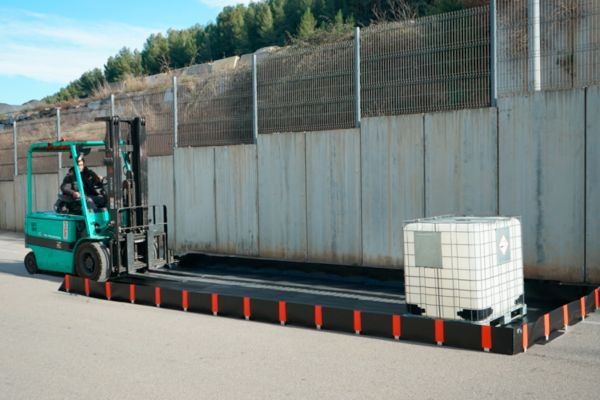 Auffangwanne für Anhänger und Bauwagen